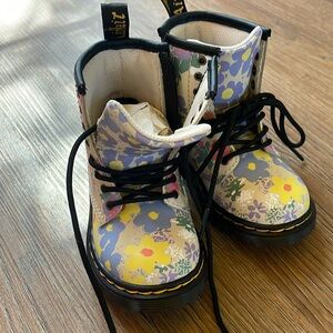 Dr. Martens toddler girl boots floral